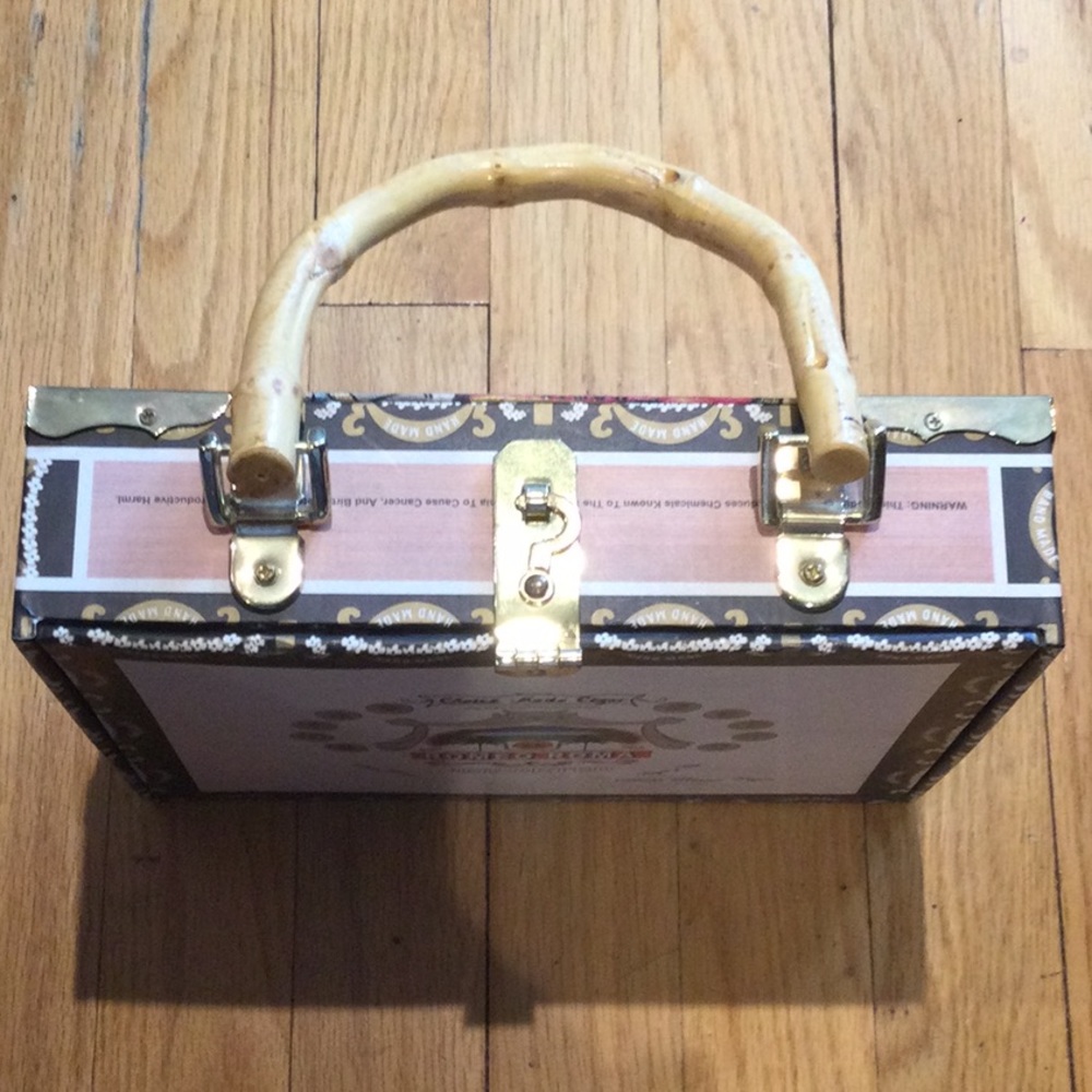 Cigar box purse comic strip ❤️ story - Picture 3 of 10